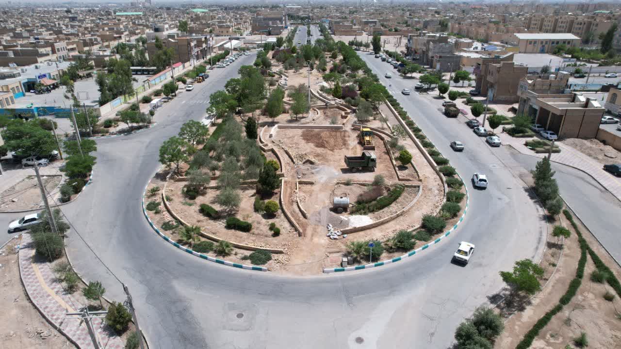 بازپیرایی میدان حضرت ولی عصر(عج) آزادشهر 