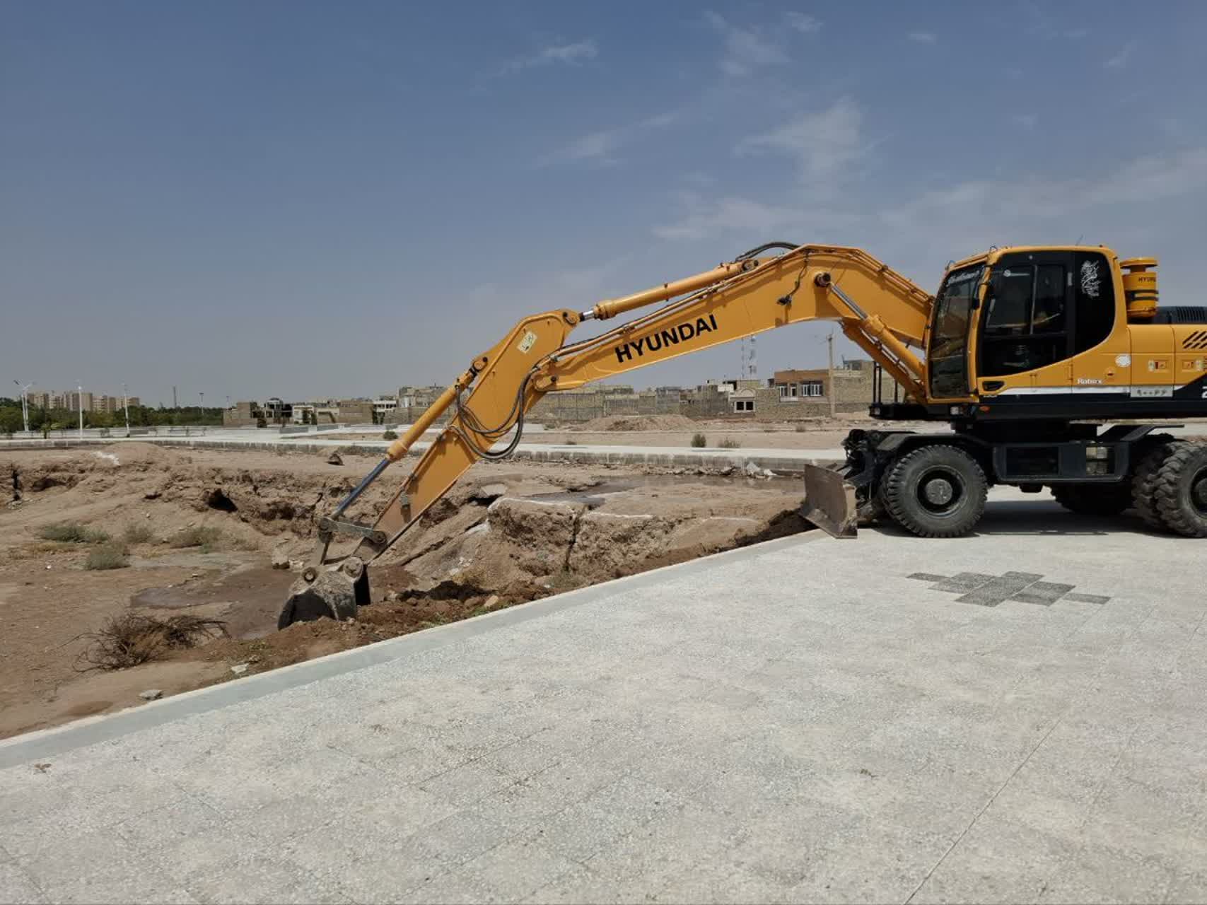 احداث ورزشگاه ساحلی در بوستان بزرگ شهر یزد