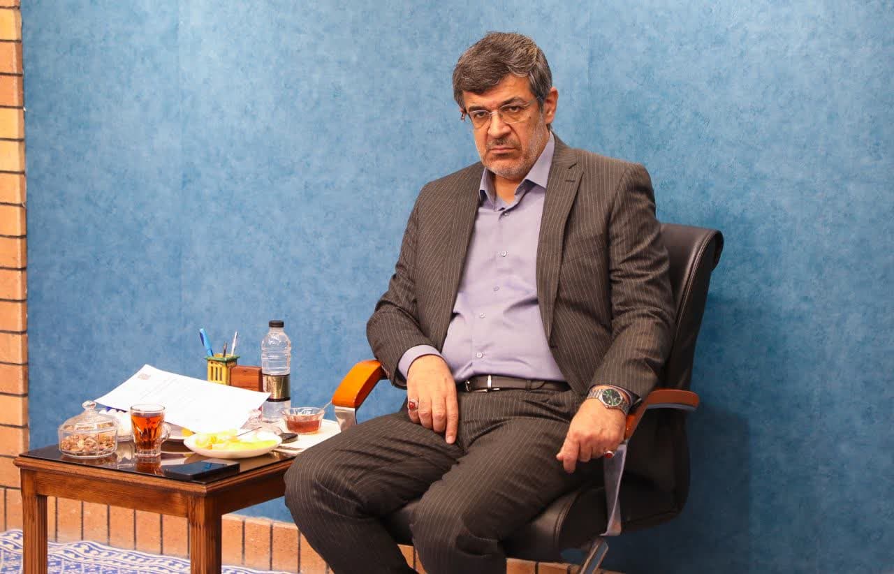 هیچ قدرتی نمی‌تواند در مقابل ملت ایران ایستادگی کند
