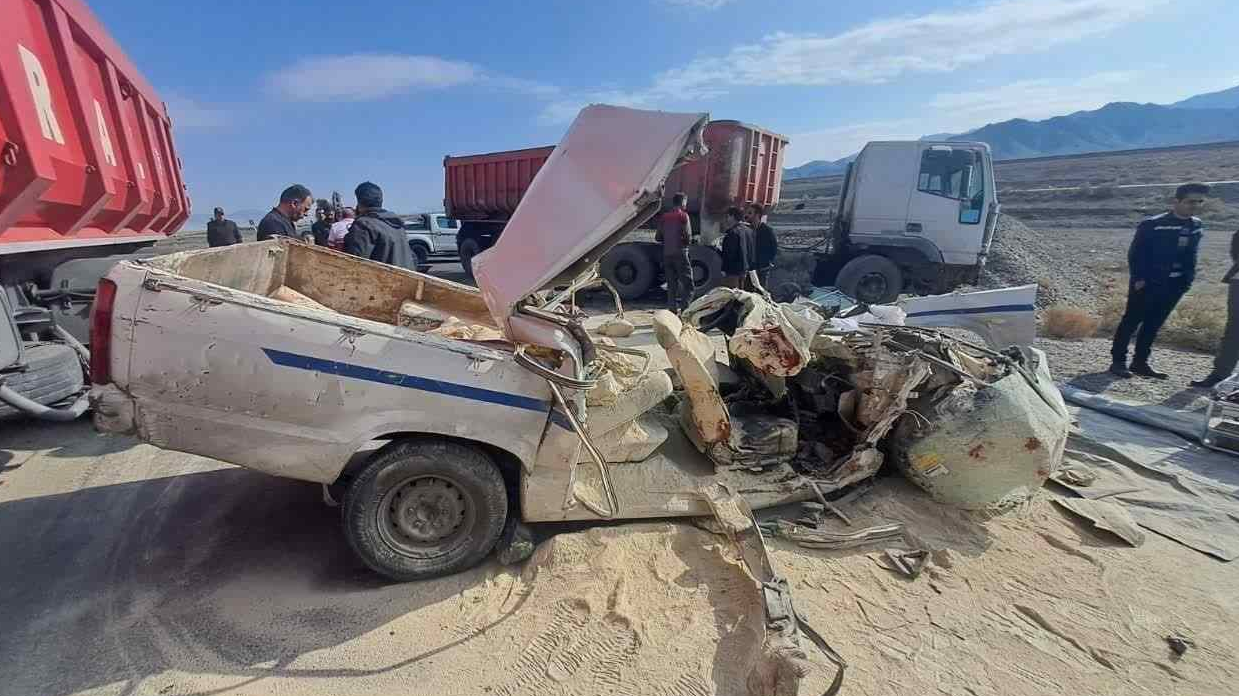 ۵ کشته و یک مصدوم پیامد حادثه جاده ای در محور اردکان