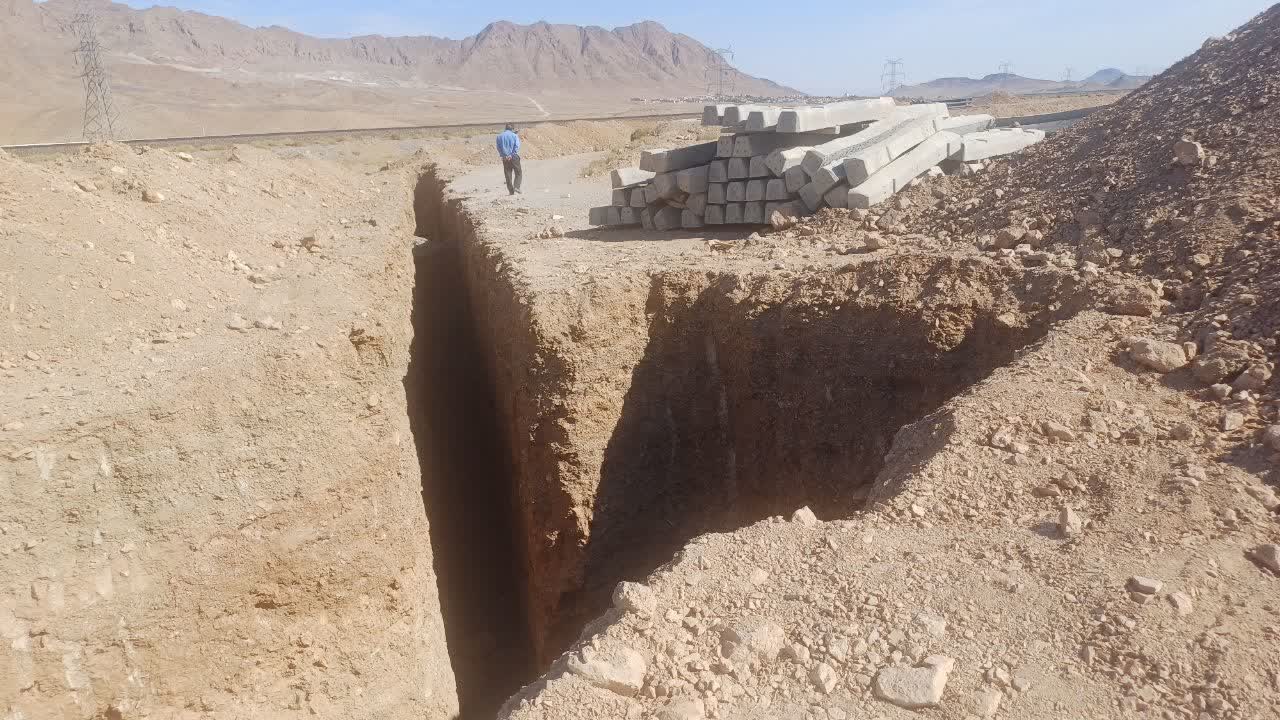 اصلاح و جابجایی خط انتقال آب ندوشن