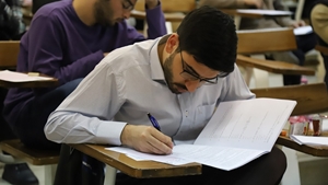 قریب به ۱۳ هزار یزدی در ماراتن علمی نوبت اول آزمون سراسری ۱۴۰۴