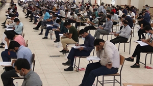 نبرد علمی بیش از ۱۲ هزار یزدی در دومین نوبت آزمون سراسری ۱۴۰۴