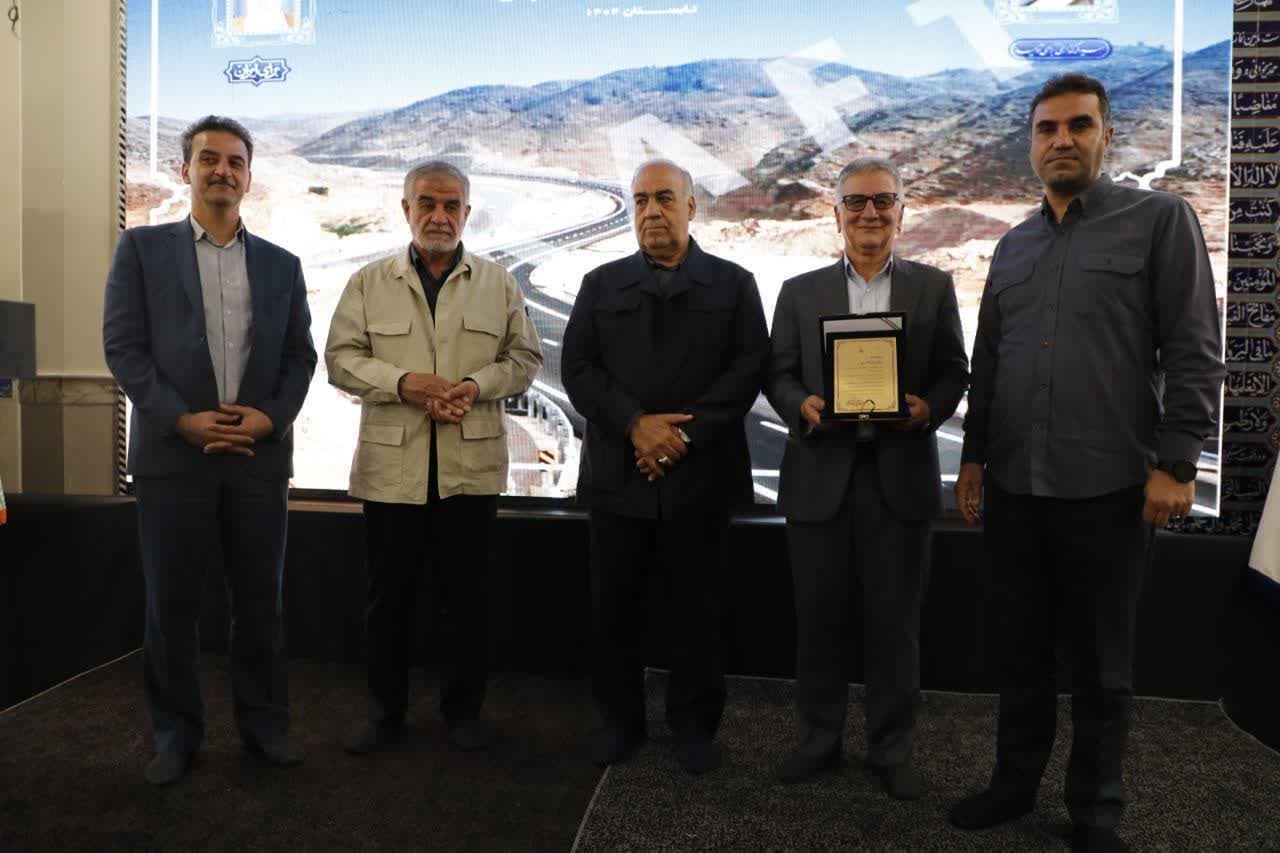 بهره‌برداری از ۵۰ کیلومتر باند دوم محور یزد-طبس با حضور مسئولان کشوری و استان