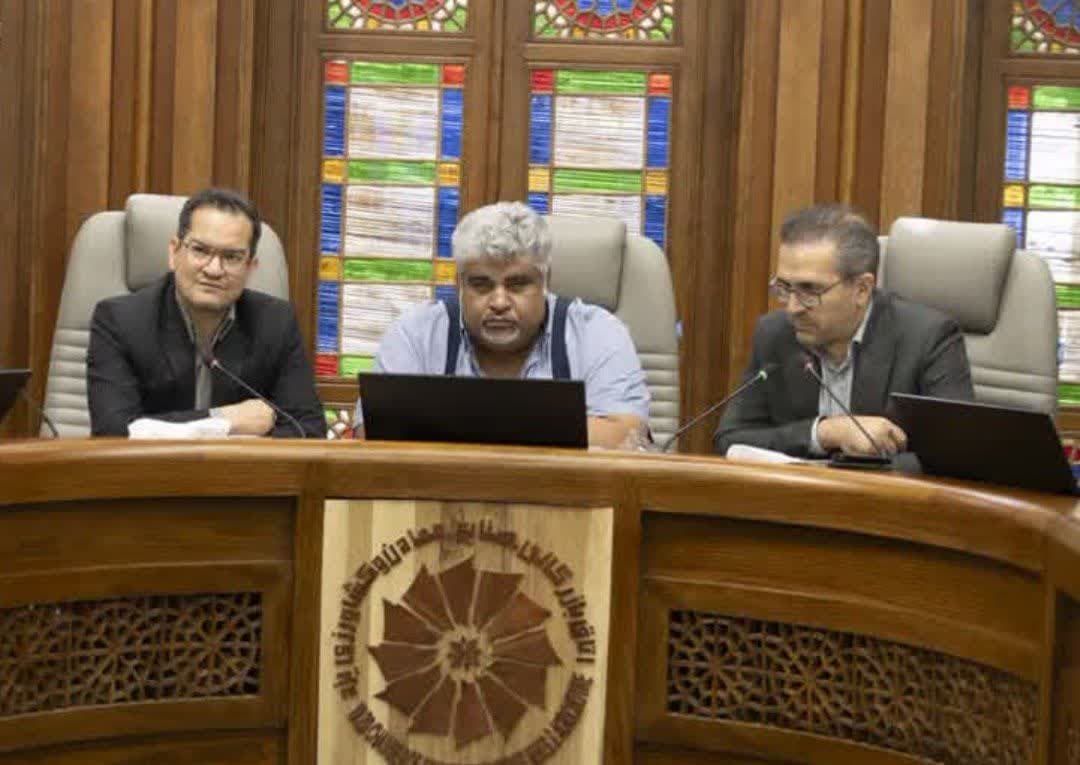 مالیات بر ارزش افزوده صادرکنندگان باید طبق قانون، مسترد یا تهاتر شود