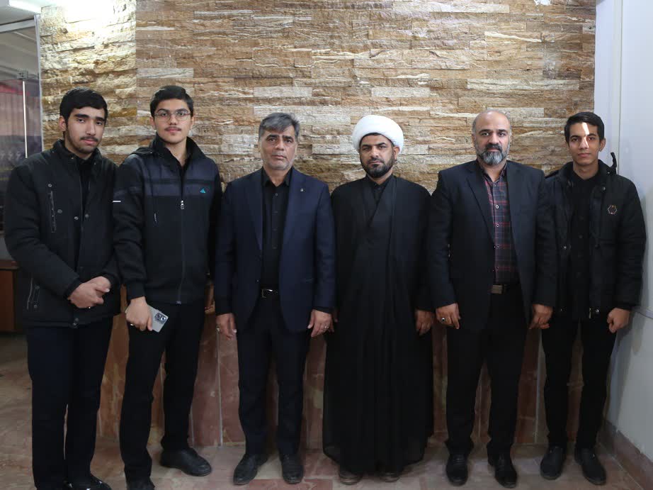 دانشآموزان یزدی، پیشگام در رهایی