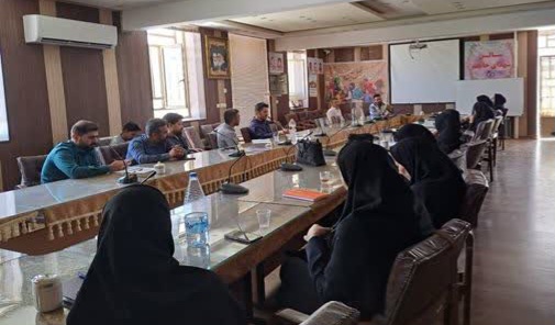 ارتقای توانمندی بهورزان شهرستان خاتم در کنترل تب مالت با برگزاری دوره آموزشی دامپزشکی