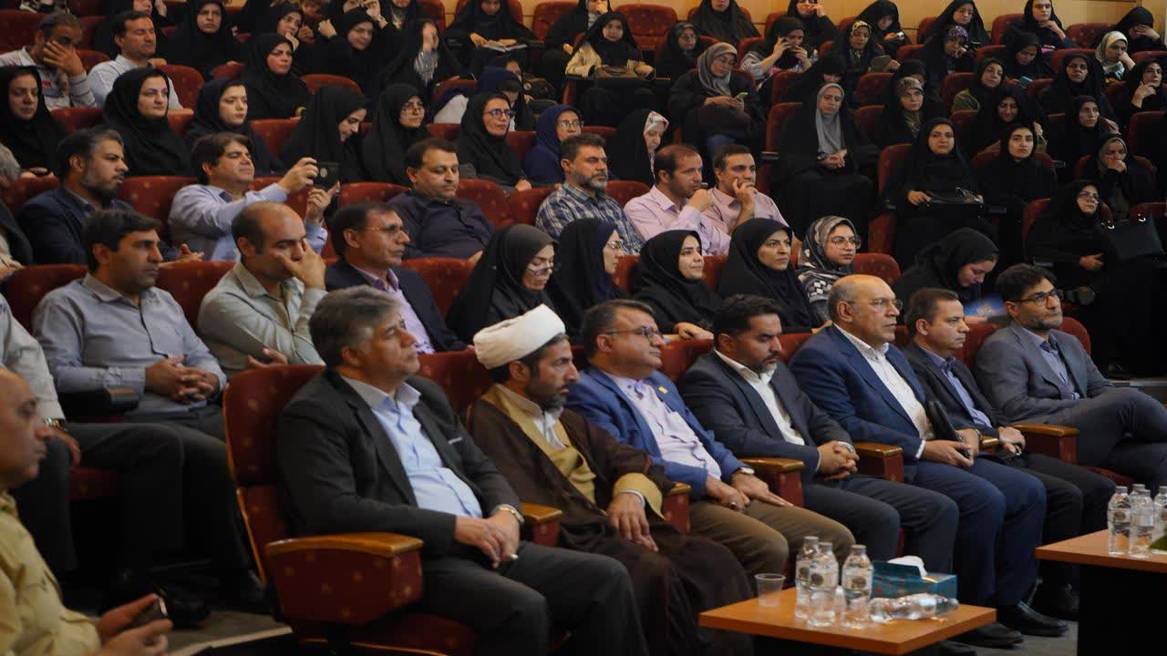 استقبال خانواده صنعت آب و برق استان یزد از مسابقات قرآن و نماز وزارت نیرو